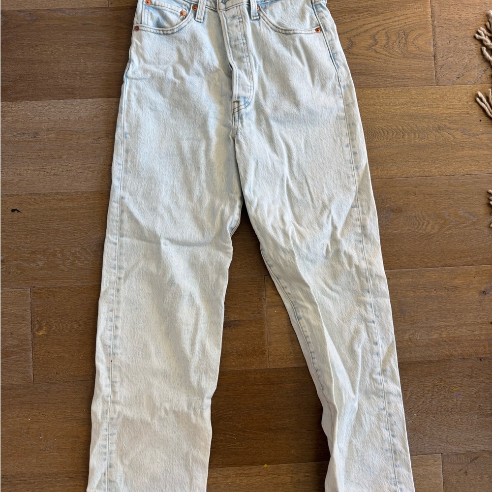 Levi’s ribcage light wash jeans-never worn!
